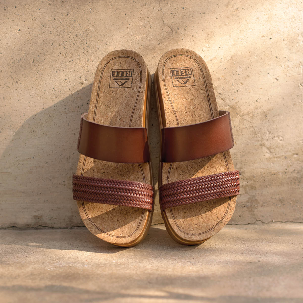 CI8096_CUSHIONVISTAHI_BRAID_CHOCOLATE_3.jpg