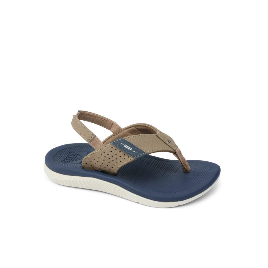 CJ6783_LITTLE_SANTA_ANA_NAVY_KHAKI_MAIN_shadow-900x900-c4cc11b.webp