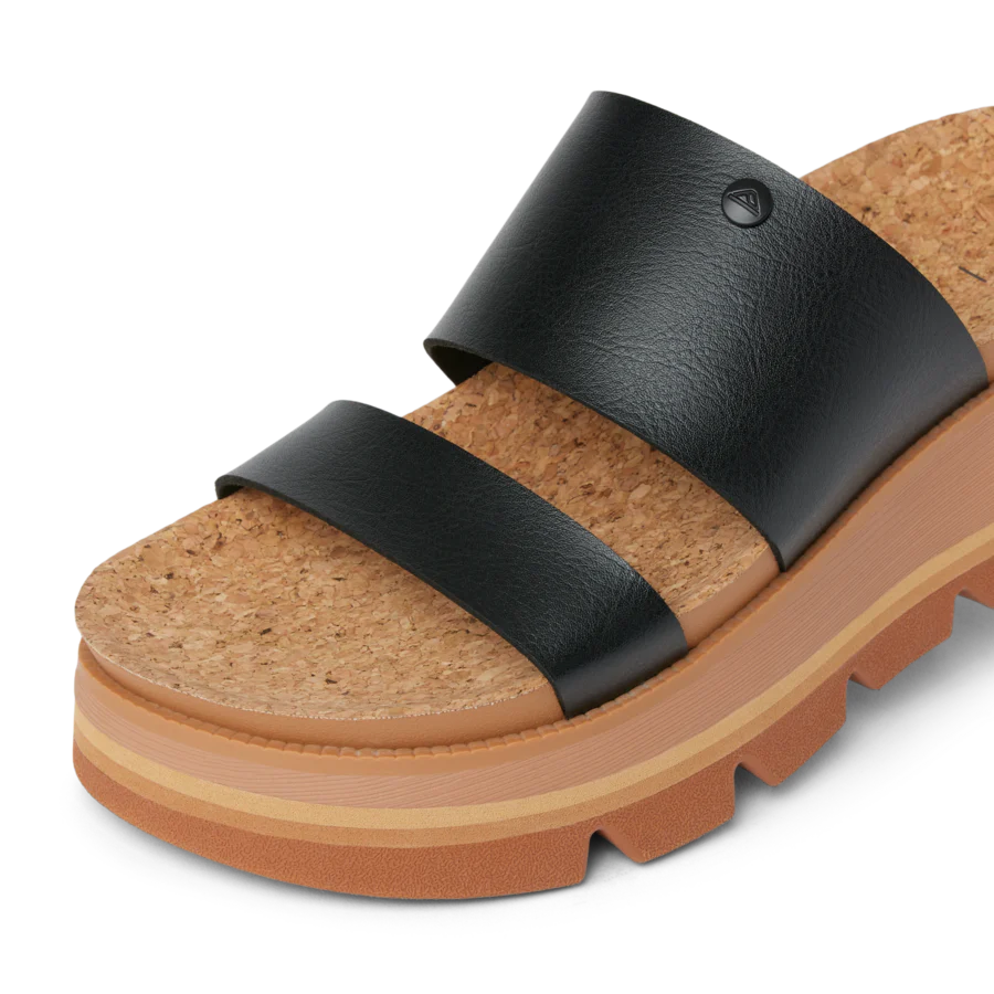 CJ7374_VISTA_LUXE_SIAA_BLACK_TAN_DTL1-900x900-c4cc11b.webp