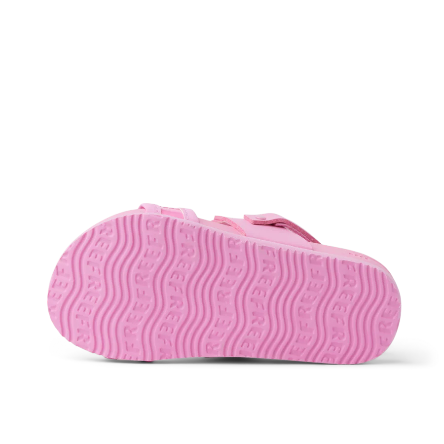 CJ8393_LITTLE_CUSHION_VISTA_JELLY_PINK_O_SHADOW-900x900-c4cc11b.webp
