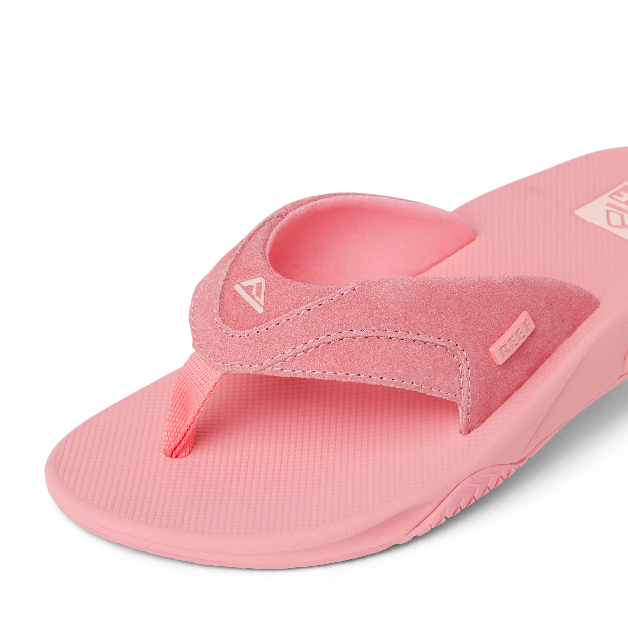 CJ8457_FANNING_SUEDE_STAWBERRY_PINK_DTL1.webp