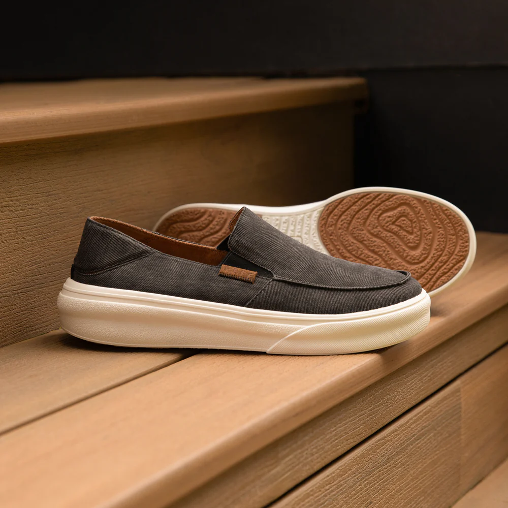 SWELLSOLE_PACIFIC_BLACK_CJ9372-6-1501x1000-6b42342_1.webp